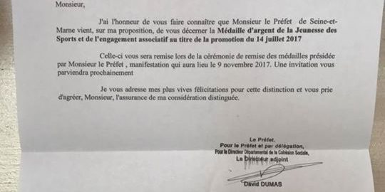 Remise de la médaille d'argent Jeunesse et sport 